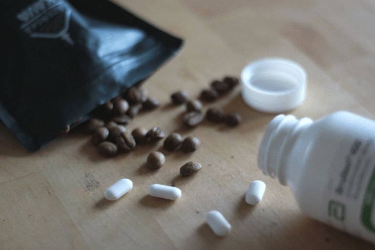 káva a léky proti bolesti