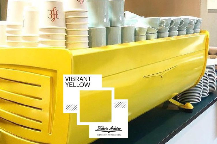 Profesionální kávovar Black Eagle Victoria Arduino v designu Vibrant Yellow